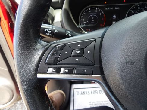 Used 2019 Nissan Kicks SR w/ SR Premium Package FWD image 16