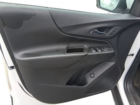 Used 2022 Chevrolet Equinox LT FWD image 11