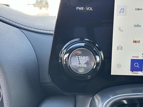 Used 2024 Lexus LX 600 4WD w/ Luxury Package image 29