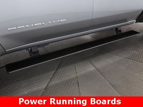 Used 2025 GMC Sierra 2500 Denali image 16