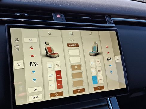 New 2025 Land Rover Range Rover Velar Dynamic SE image 13