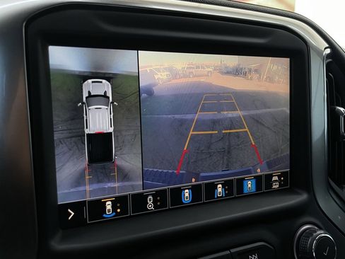 Used 2021 Chevrolet Silverado 2500 LTZ w/ LTZ Plus Package image 23