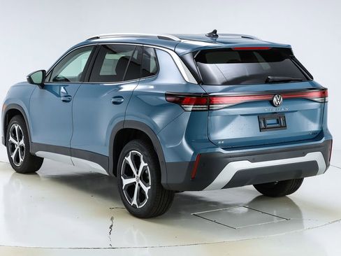 New 2026 Volkswagen Tiguan SE image 45