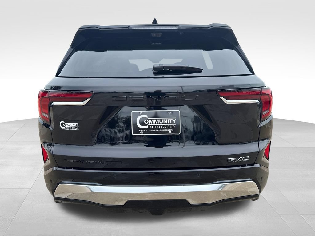 New 2027 GMC Terrain Denali w/ LPO, Black Badging Package AWD/4WD image 9