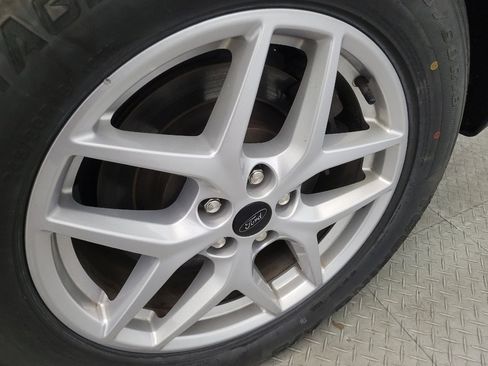 Used 2024 Ford Edge SEL image 31