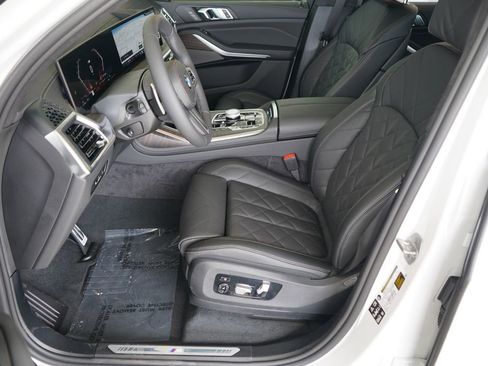 New 2026 BMW X7 xDrive40i w/ M Sport Package image 10