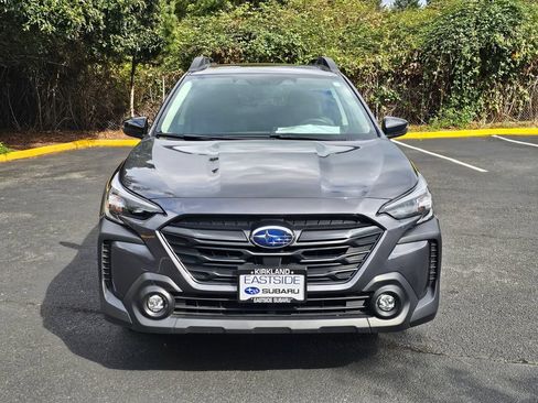 Certified 2025 Subaru Outback Onyx Edition AWD/4WD image 2