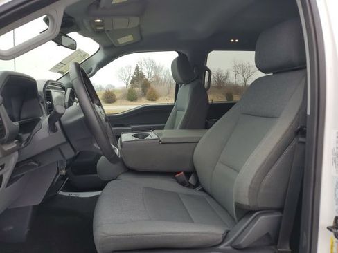 Used 2025 Ford F150 XLT w/ Equipment Group 301A Standard AWD/4WD image 18