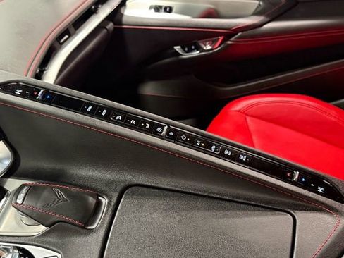Used 2022 Chevrolet Corvette Stingray Coupe w/ Z51 Performance Package RWD image 30