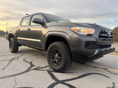 Used 2016 Toyota Tacoma SR