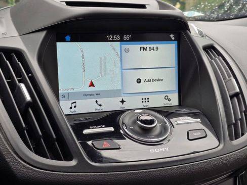 Used 2017 Ford Escape Titanium AWD/4WD image 19