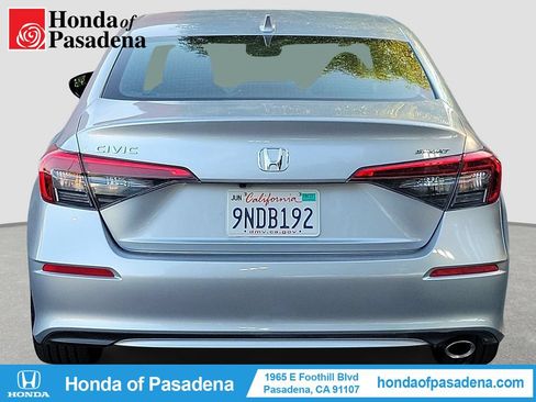 Used 2024 Honda Civic Sport image 3