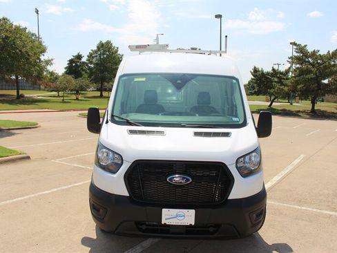 Used 2024 Ford Transit 250 148 Medium Roof RWD image 7