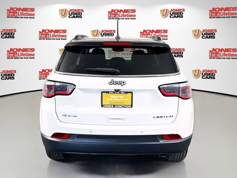 Used 2018 Jeep Compass Limited w/ Navigation Group AWD/4WD image 17