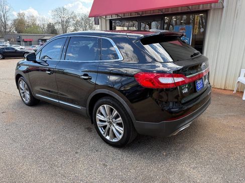 Used 2016 Lincoln MKX Reserve w/ Climate Package image 6