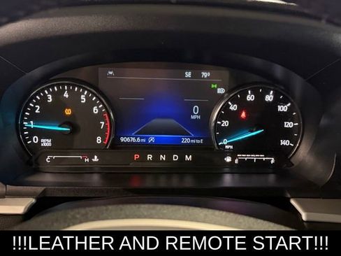 Used 2020 Ford Explorer XLT w/ Equipment Group 202A AWD/4WD image 35
