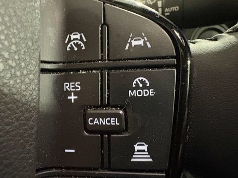 Certified 2024 Toyota Prius XLE AWD/4WD image 18