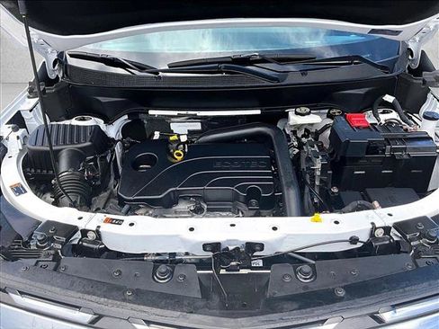 Used 2026 Chevrolet Equinox LT FWD image 11