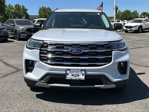 New 2026 Ford Explorer Active w/ Active Comfort Package RWD image 8