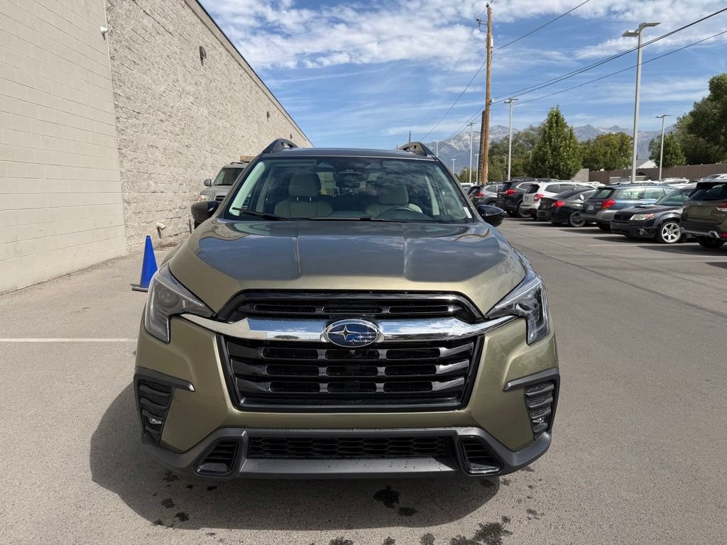 Used 2026 Subaru Ascent Limited AWD/4WD image 9