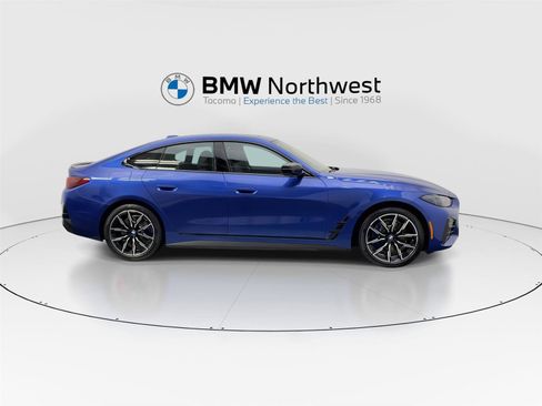Used 2025 BMW i4 eDrive40 w/ M Sport Package image 5