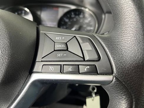 Used 2021 Nissan Rogue Sport S FWD image 21