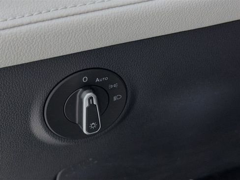 New 2026 Volkswagen Taos S FWD image 10