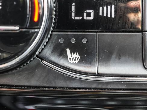 Used 2021 Buick Encore GX Essence w/ Experience Buick Package image 26