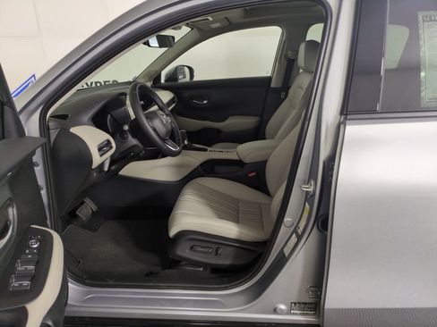 New 2026 Honda HR-V EX-L image 9