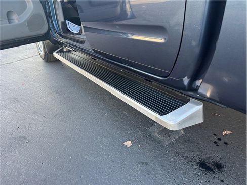 Used 2019 Nissan Frontier SV AWD/4WD image 19