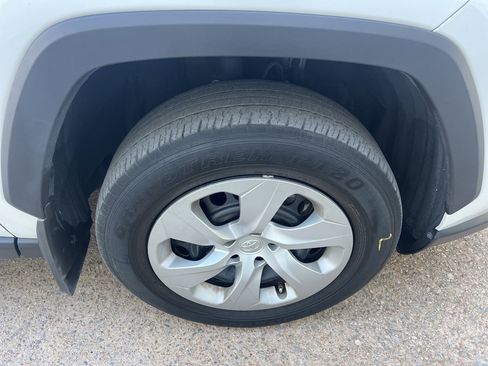 Used 2024 Toyota RAV4 XLE Premium image 15