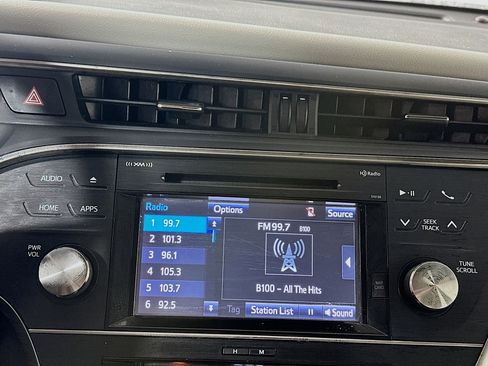 Used 2016 Toyota Avalon XLE Premium image 15