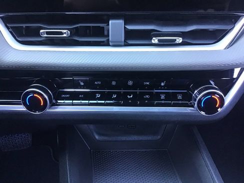 New 2026 Chevrolet Equinox LT w/ Convenience Package II image 23