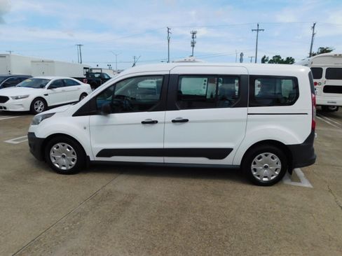 Used 2018 Ford Transit Connect XL image 4