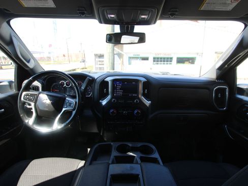 Used 2023 Chevrolet Silverado 2500 LT image 13