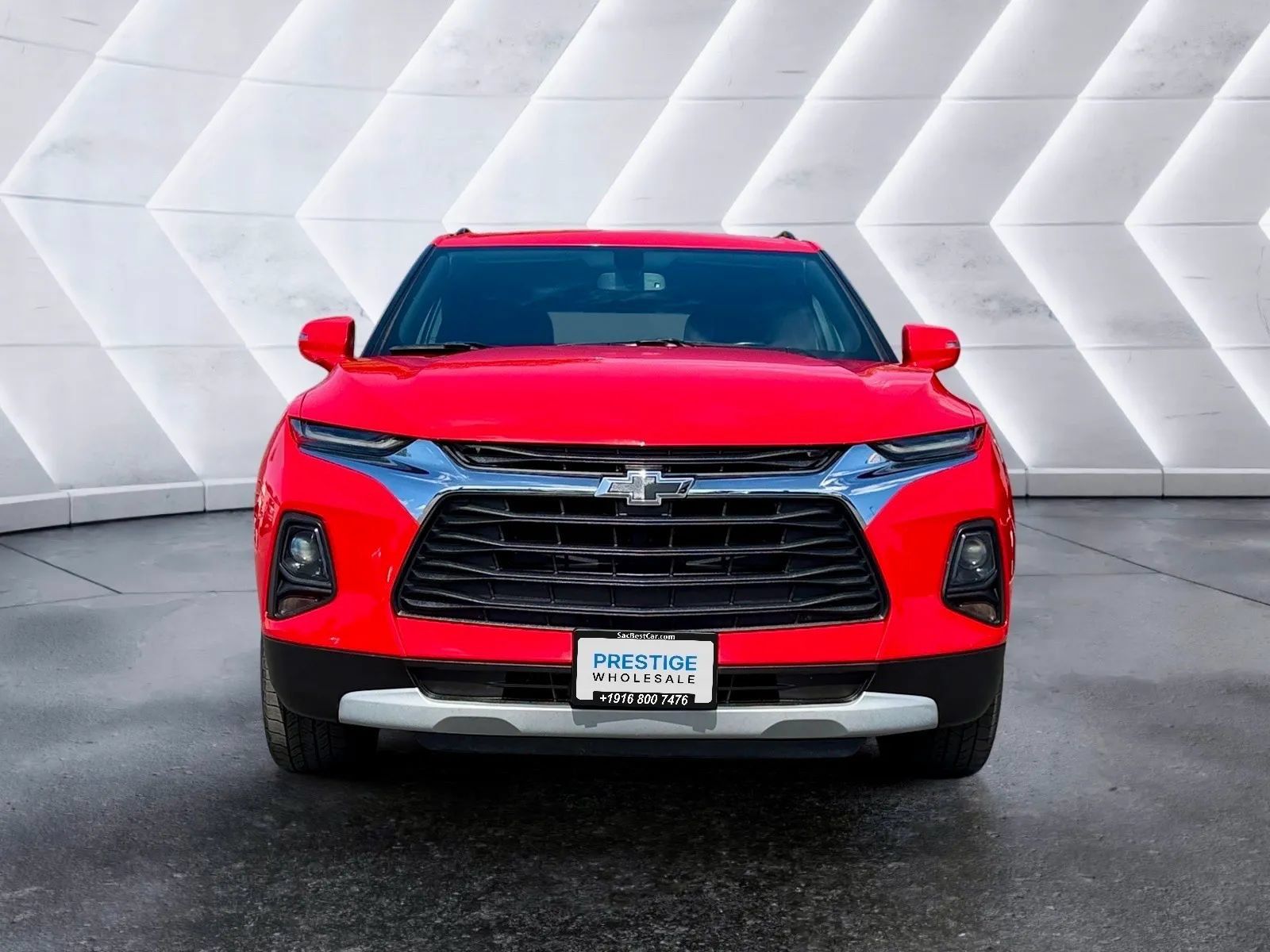 Used 2020 Chevrolet Blazer LT FWD image 2