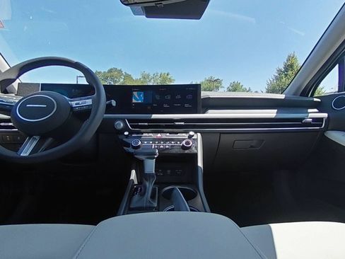 Certified 2025 Hyundai Sonata SE FWD image 29