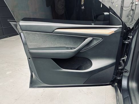 Used 2023 Tesla Model Y Performance AWD/4WD image 25