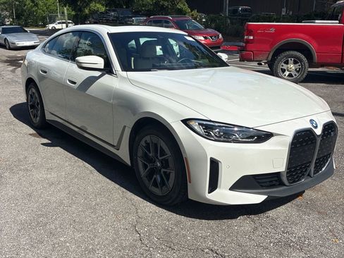 Used 2023 BMW i4 eDrive35 w/ Premium Package RWD image 3