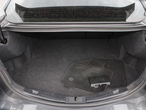 Used 2020 Ford Fusion SE FWD image 8