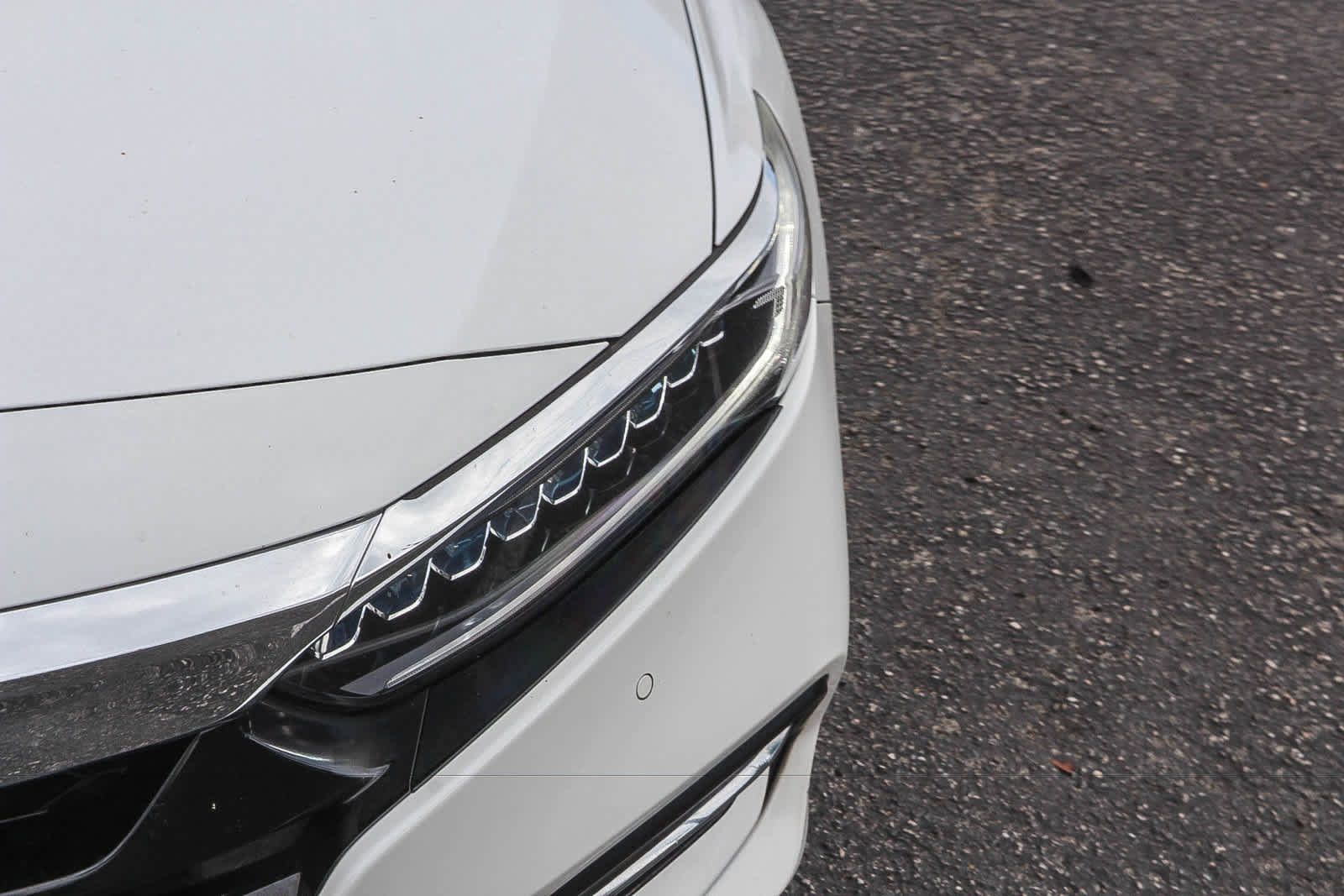 Used 2019 Honda Accord Touring image 13
