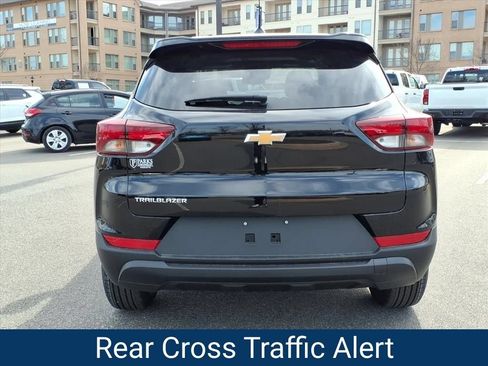 New 2026 Chevrolet TrailBlazer LT w/ Convenience Package FWD image 27