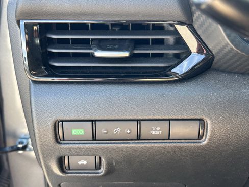 Used 2023 Nissan Sentra SV image 15