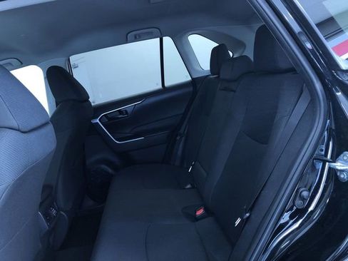 Certified 2025 Toyota RAV4 LE image 20