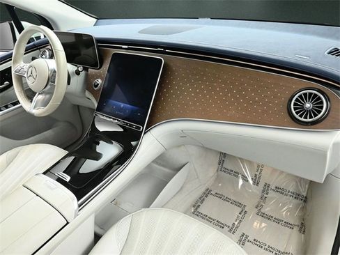 Used 2023 Mercedes-Benz EQE 500 4MATIC SUV image 21