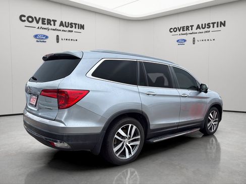 Used 2016 Honda Pilot Touring image 5