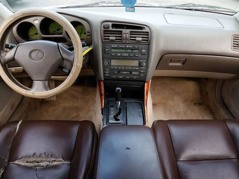 Used 1999 Lexus GS 300 RWD image 2