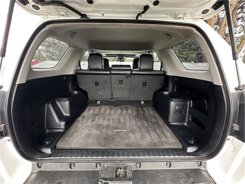 Used 2016 Toyota 4Runner Trail Premium AWD/4WD image 30