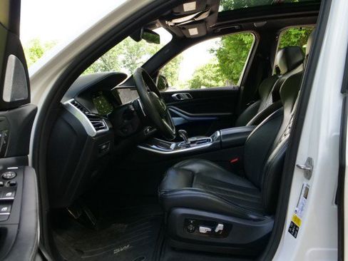 Used 2020 BMW X5 M w/ Executive Package AWD/4WD image 34