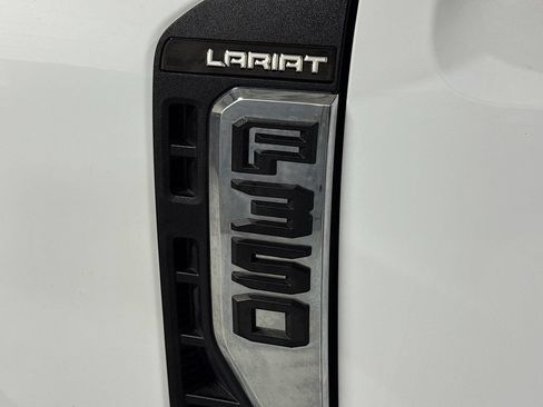 Used 2025 Ford F350 Lariat AWD/4WD image 9